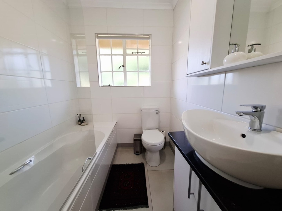 3 Bedroom Property for Sale in Langenhovenpark Free State